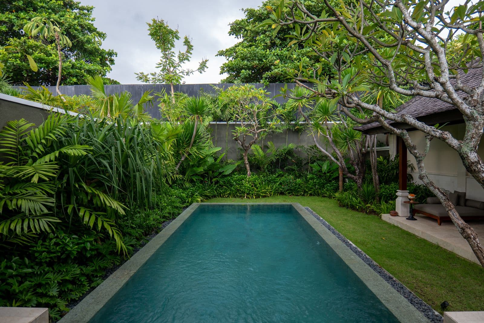 Tropical villa with pool in Bali